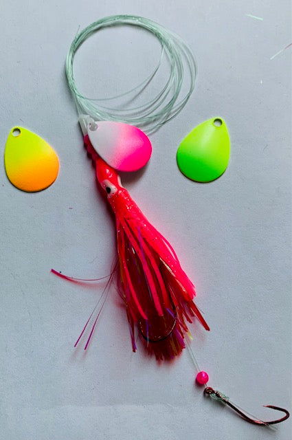 Salmon spinner with pink squid and tensile for more under water reflection and U.V 3.0 Colorado blade with quick release clasp